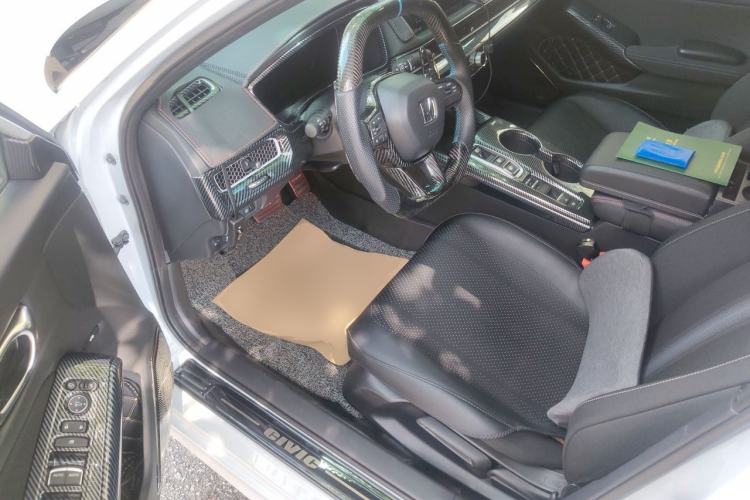 Used Honda Civic 2025 2.0L eHEV Hybrid Plus Driver Seat