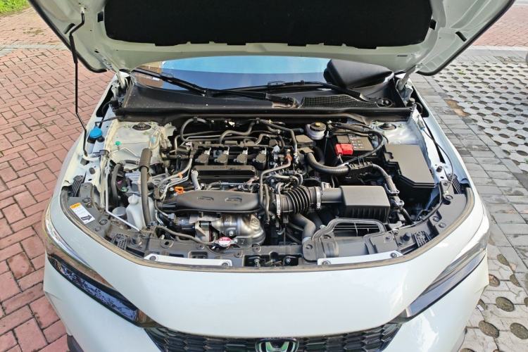 Used Honda Civic 2025 240TURBO CVT Smart & Fun Plus Engine Bay