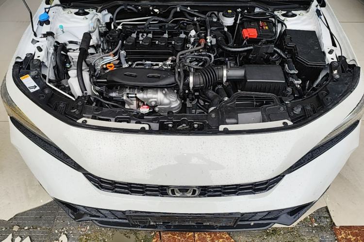Used Honda Civic 2025 240TURBO CVT Smart & Fun Plus Engine Bay