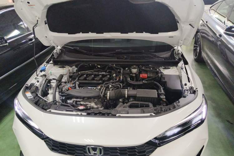 Used Honda Civic 2025 240TURBO CVT SmartFun Pro Engine Bay
