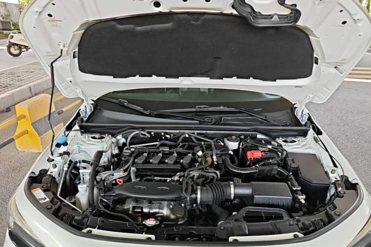 Used Honda Civic 2025 240TURBO CVT SmartFun Pro Engine Bay
