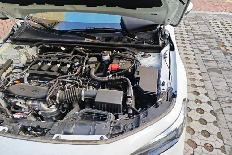 Used Honda Civic 2025 240TURBO CVT Smart & Fun Plus Engine Bay Left