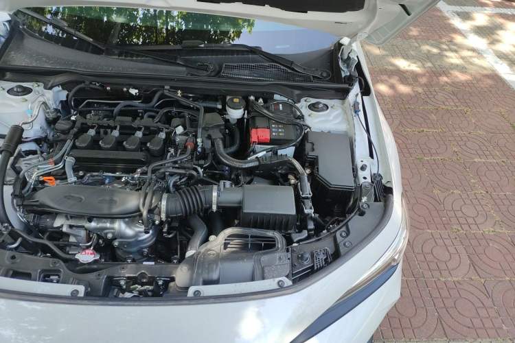 Used Honda Civic 2025 240TURBO CVT Smart & Fun Plus Engine Bay Left