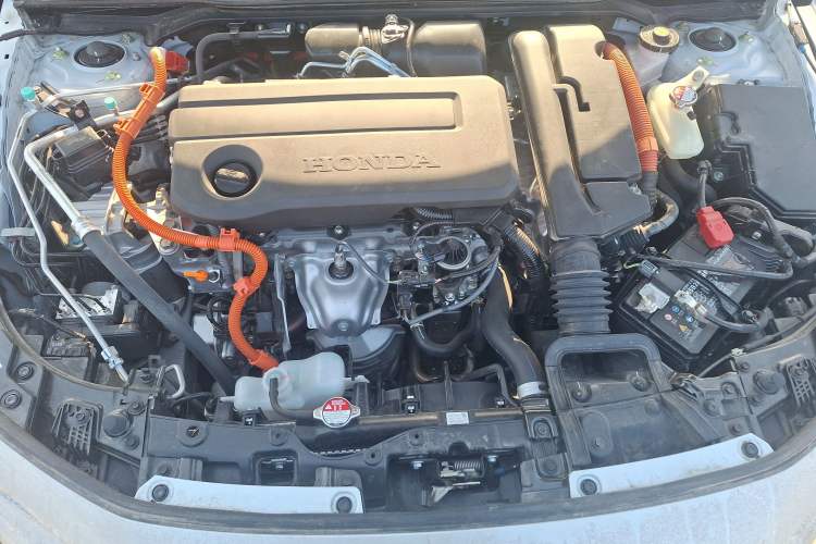 Used Honda Civic 2025 2.0L eHEV Hybrid Plus Engine Bay