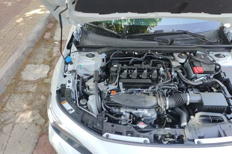 Used Honda Civic 2025 240TURBO CVT Smart & Fun Plus Engine Bay Right