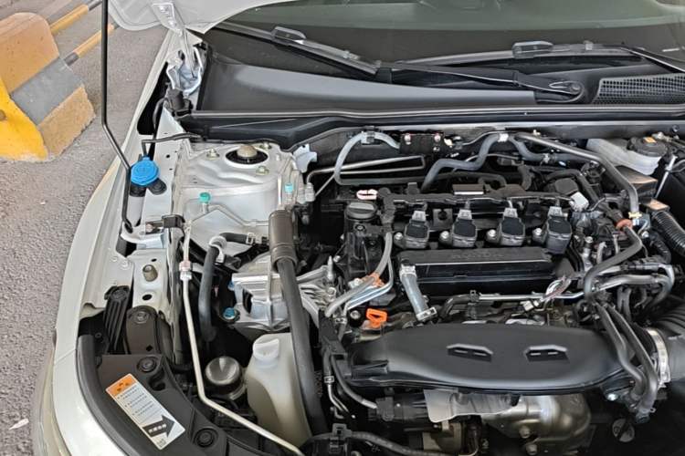 Used Honda Civic 2025 240TURBO CVT SmartFun Pro Engine Bay Right
