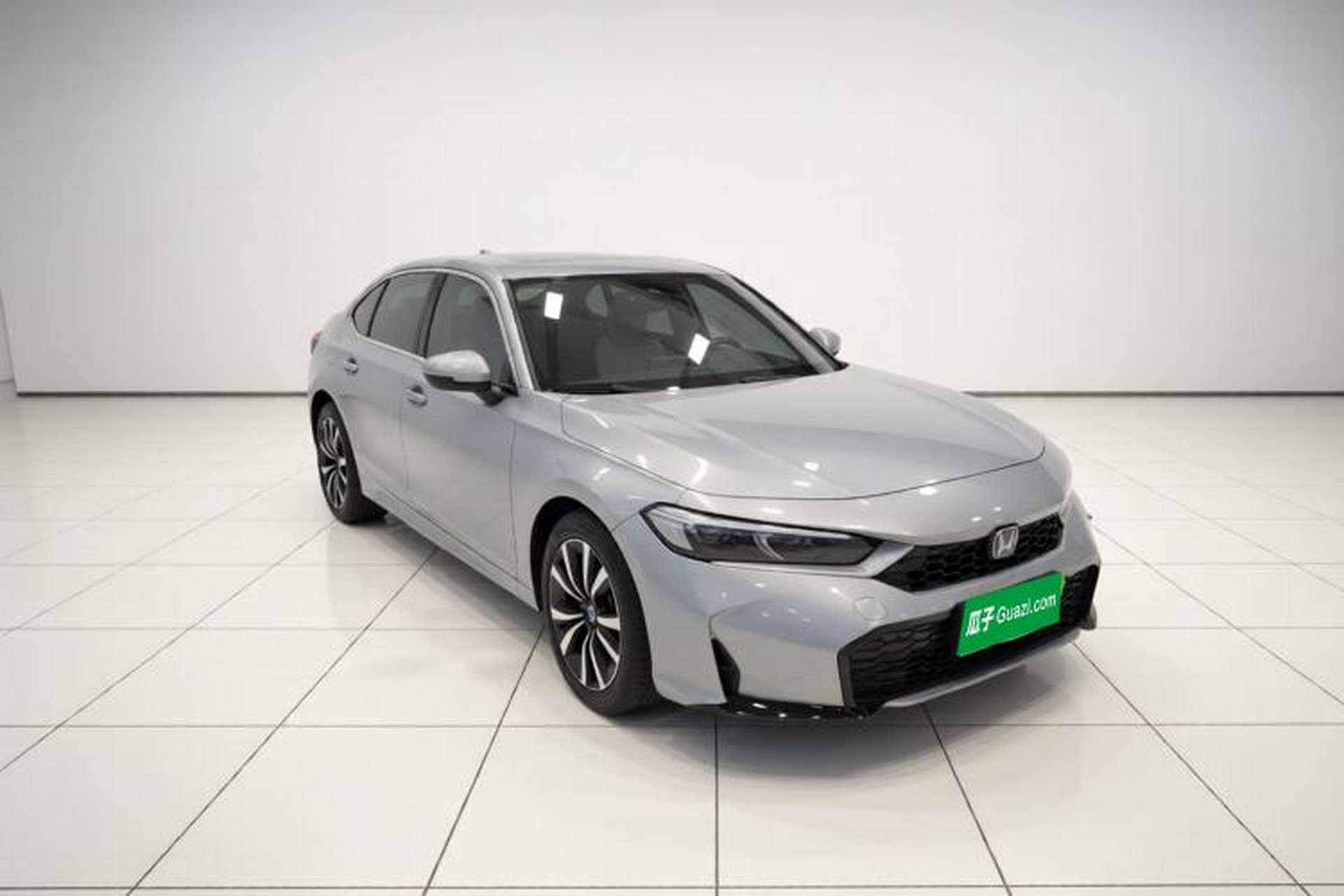 Used Honda Civic 2025 2.0L eHEV Hybrid Plus Exterior 1