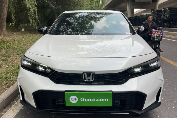 Used Honda Civic 2025 240TURBO CVT SmartFun Pro Exterior 1