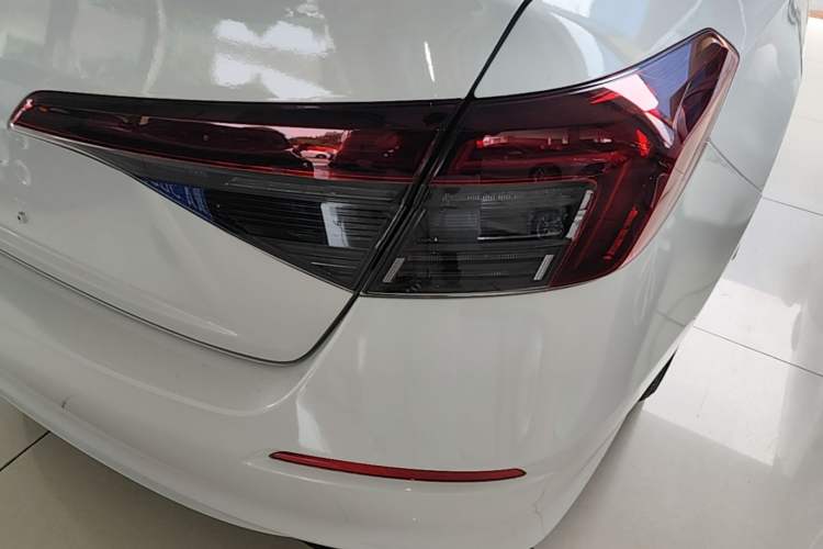Used Honda Civic 2025 240TURBO CVT SmartFun Pro Exterior 3