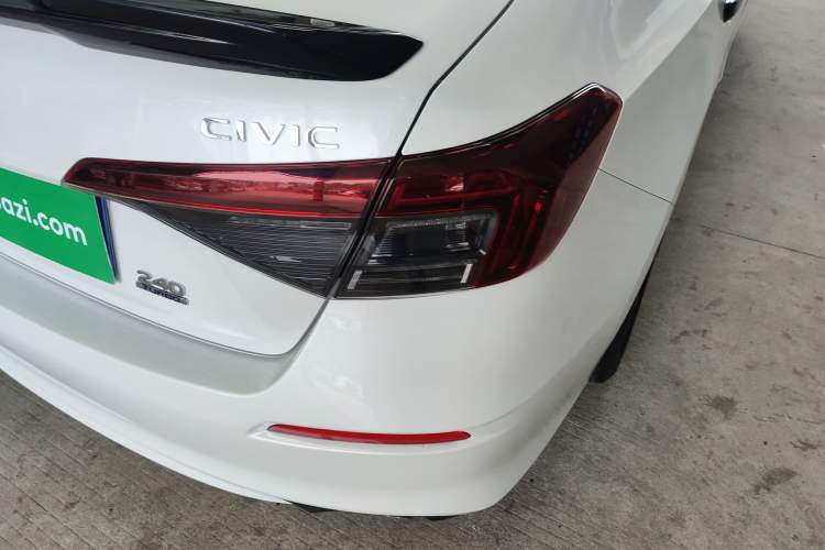 Used Honda Civic 2025 240TURBO CVT SmartFun Pro Exterior 3