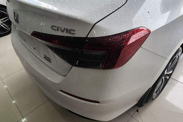 Used Honda Civic 2025 240TURBO CVT Smart & Fun Plus Exterior 3