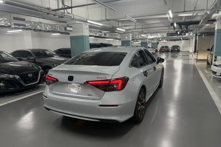 Used Honda Civic 2025 2.0L eHEV Hybrid Plus Exterior 7