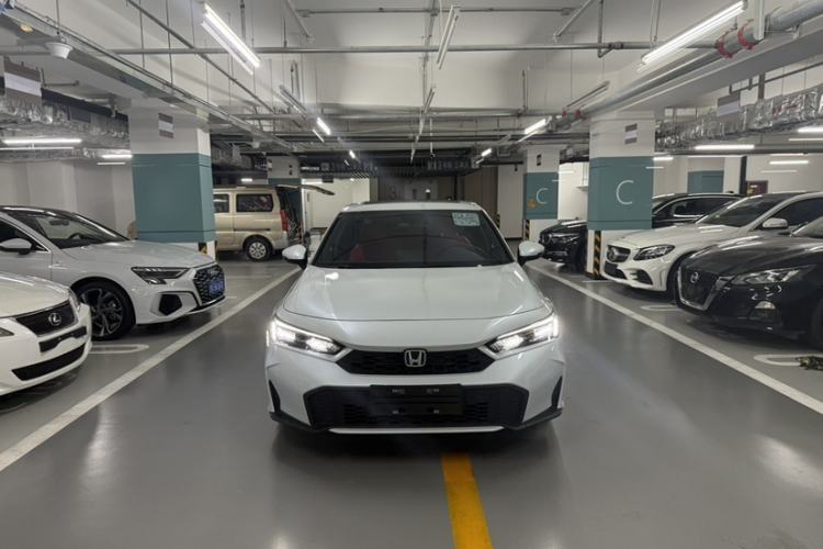 Used Honda Civic 2025 2.0L eHEV Hybrid Plus Exterior 8