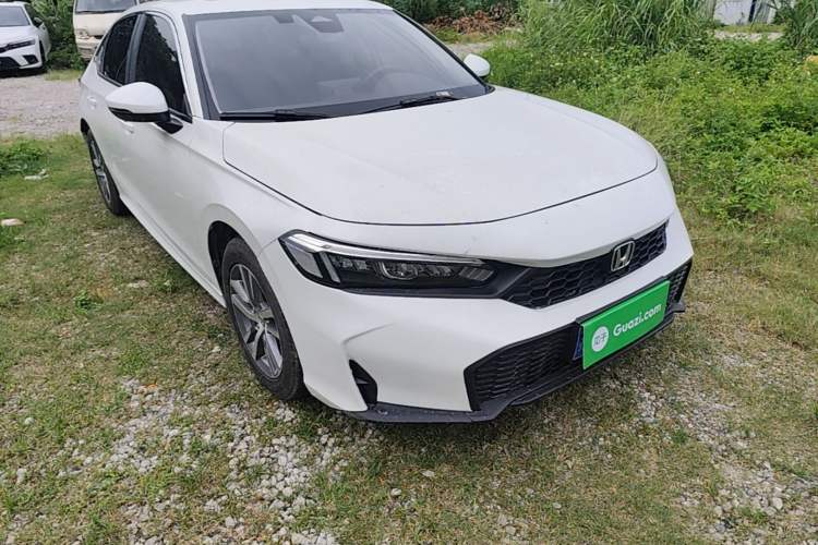 Used Honda Civic 2025 240TURBO CVT Smart & Fun Plus Front Right 45 Deg