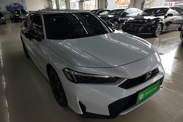 Used Honda Civic 2025 2.0L eHEV Hybrid Pro Front Right 45 Deg