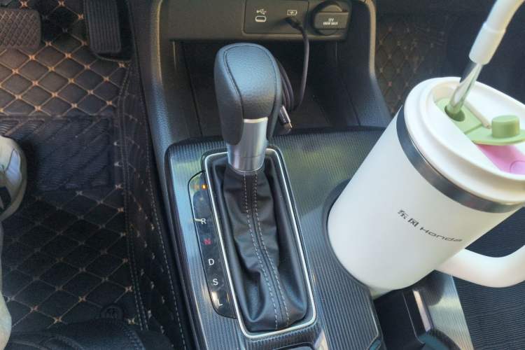Used Honda Civic 2025 240TURBO CVT Smart & Fun Plus Gear Lever