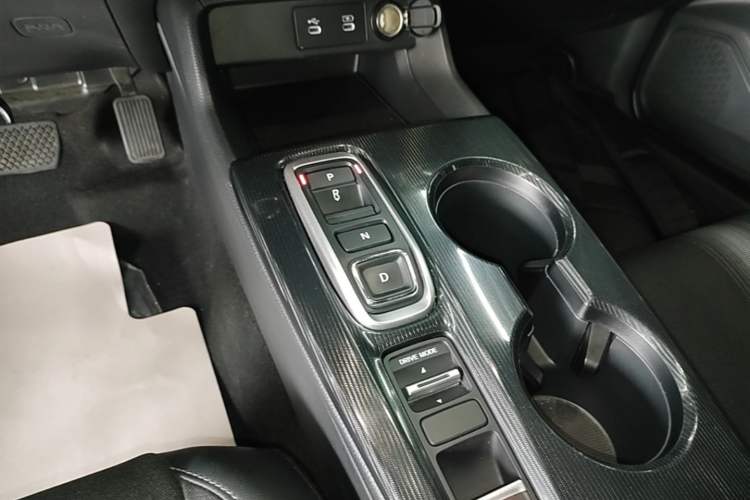 Used Honda Civic 2025 2.0L eHEV Hybrid Pro Gear Lever
