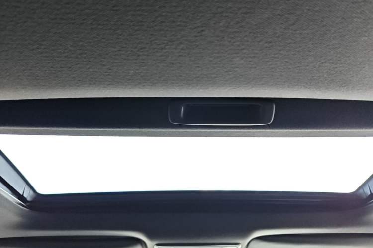 Used Honda Civic 2025 240TURBO CVT SmartFun Pro Headliner