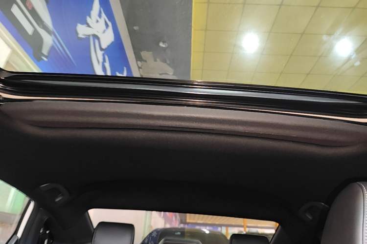 Used Honda Civic 2025 240TURBO CVT SmartFun Pro Headliner