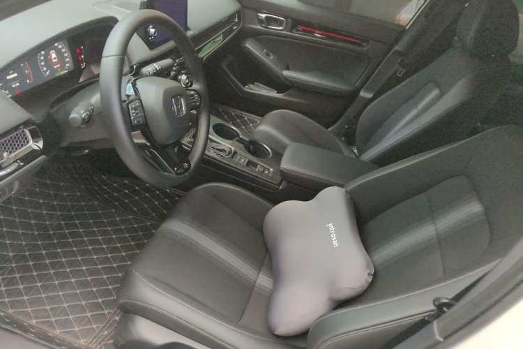 Used Honda Civic 2025 240TURBO CVT SmartFun Pro Left Front Seat