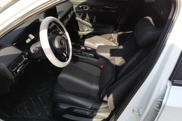 Used Honda Civic 2025 240TURBO CVT SmartFun Pro Left Front Seat
