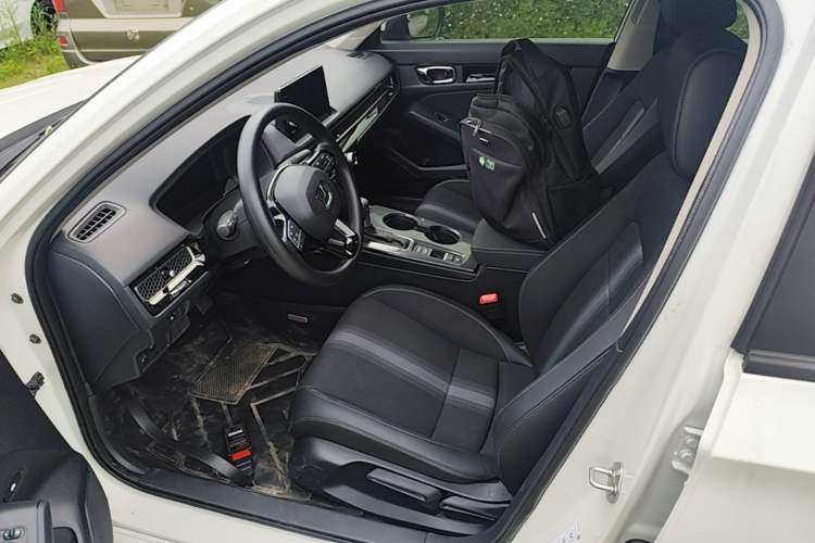 Used Honda Civic 2025 240TURBO CVT Smart & Fun Plus Left Front Seat