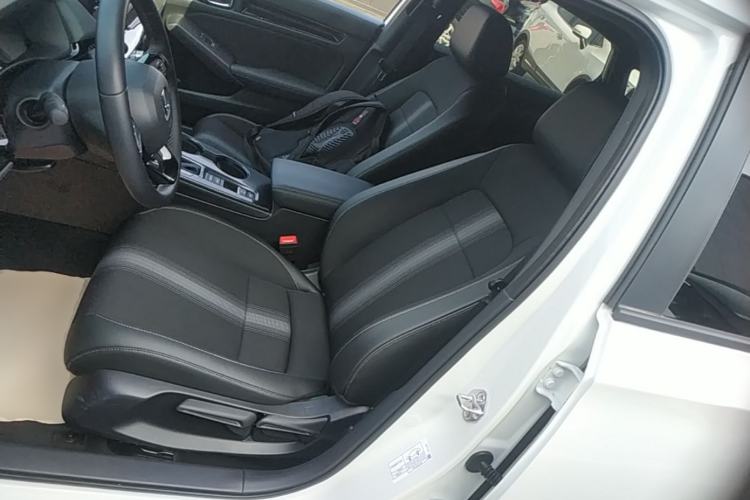 Used Honda Civic 2025 240TURBO CVT SmartFun Pro Left Front Seat