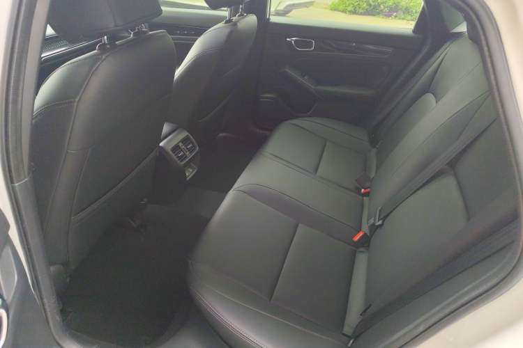 Used Honda Civic 2025 240TURBO CVT SmartFun Pro Left Rear Seat