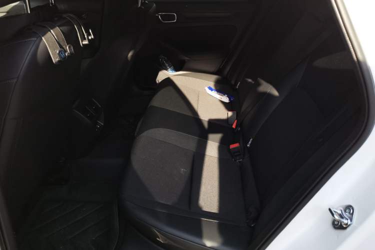 Used Honda Civic 2025 240TURBO CVT SmartFun Pro Left Rear Seat