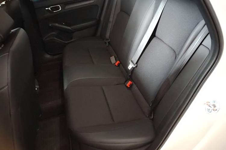 Used Honda Civic 2025 240TURBO CVT SmartFun Pro Left Rear Seat