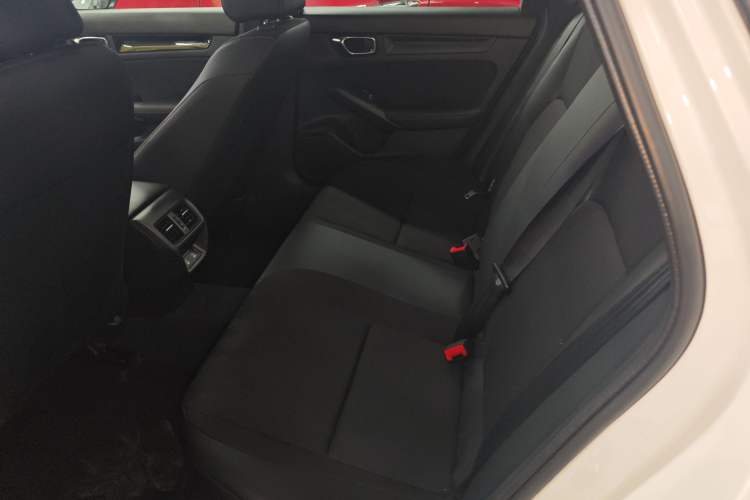 Used Honda Civic 2025 240TURBO CVT SmartFun Pro Left Rear Seat
