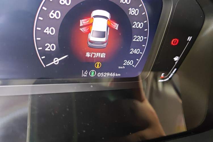 Used Honda Civic 2025 240TURBO CVT Smart & Fun Plus Odometer Close Up
