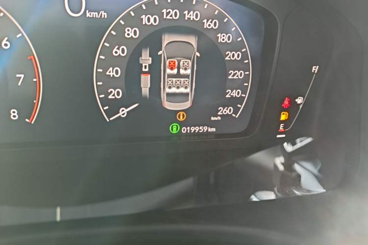 Used Honda Civic 2025 240TURBO CVT SmartFun Pro Odometer Close Up