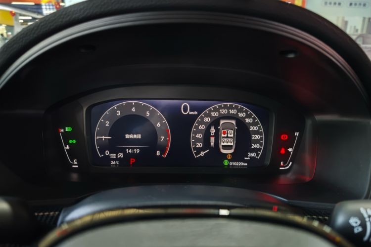 Used Honda Civic 2025 240TURBO CVT SmartFun Pro Odometer Close Up