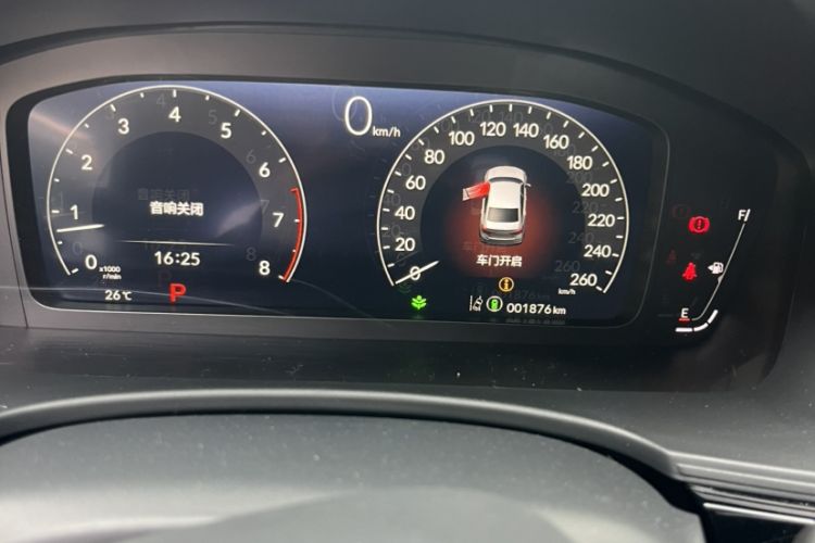 Used Honda Civic 2025 240TURBO CVT SmartFun Pro Odometer Close Up