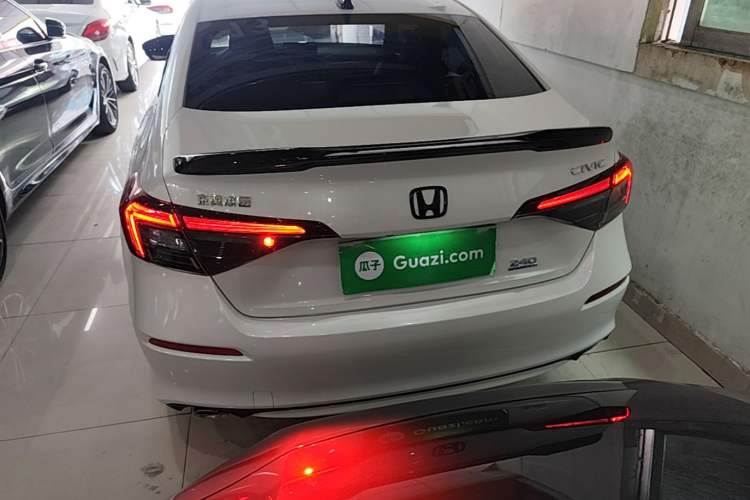 Used Honda Civic 2025 240TURBO CVT SmartFun Pro Rear