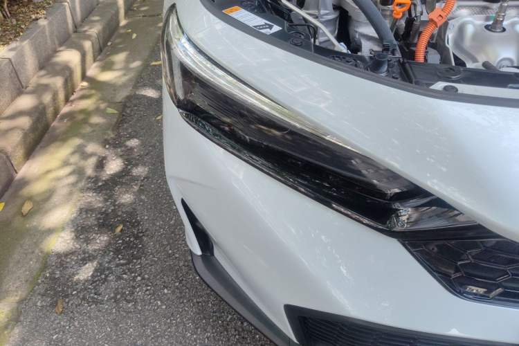 Used Honda Civic 2025 2.0L eHEV Hybrid Plus Right Front Headlight