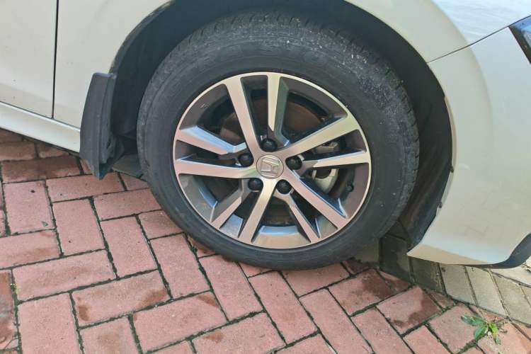 Used Honda Civic 2025 240TURBO CVT Smart & Fun Plus Right Front Wheel Hub