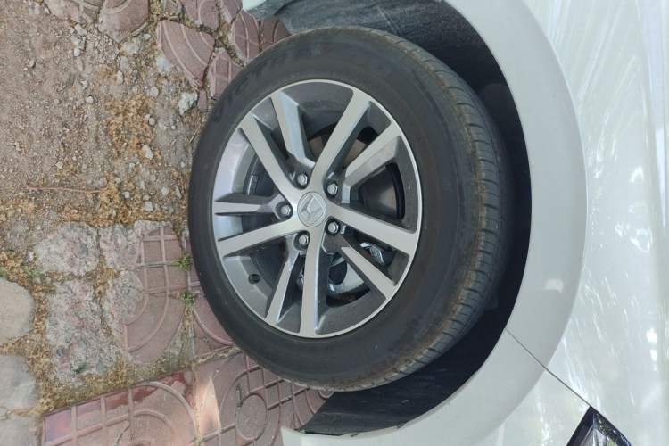 Used Honda Civic 2025 240TURBO CVT Smart & Fun Plus Right Front Wheel Hub
