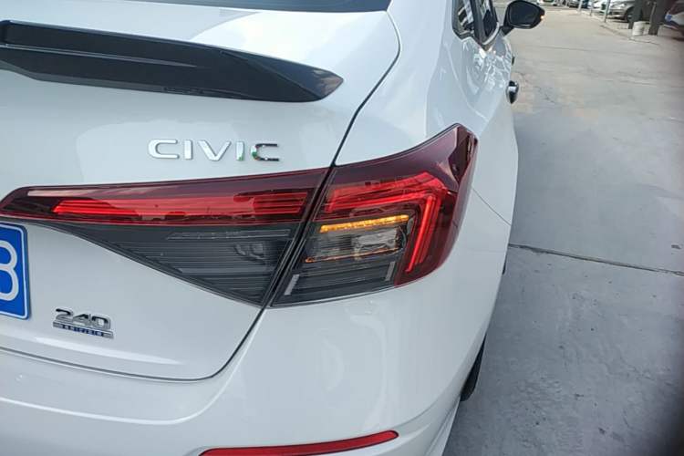 Used Honda Civic 2025 240TURBO CVT SmartFun Pro Right Rear Taillight