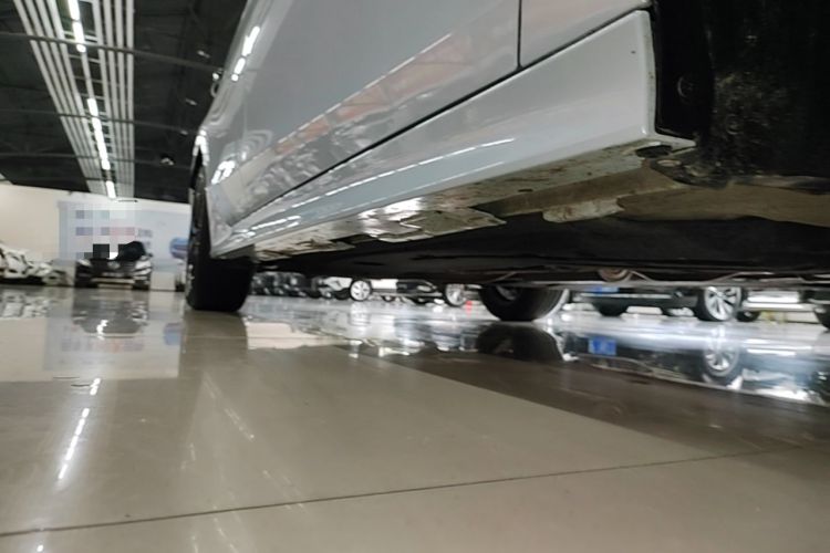 Used Honda Civic 2025 2.0L eHEV Hybrid Pro Right Side Sill