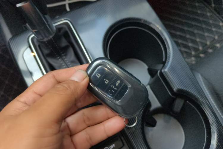 Used Honda Civic 2025 240TURBO CVT SmartFun Pro Vehicle Key
