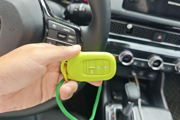 Used Honda Civic 2025 240TURBO CVT SmartFun Pro Vehicle Key