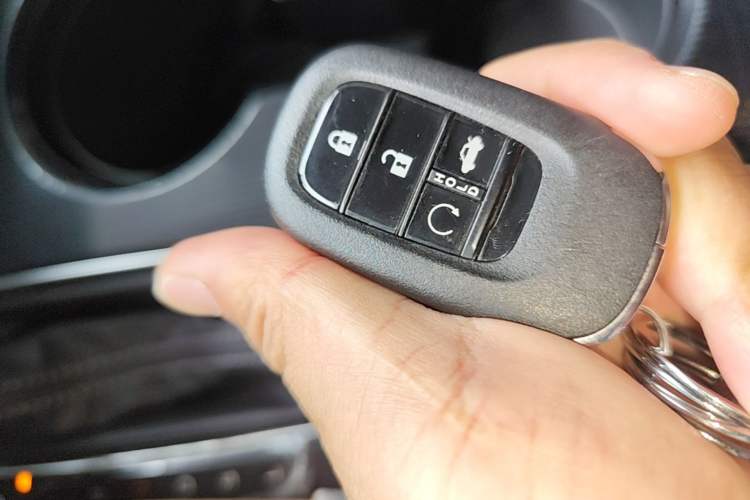 Used Honda Civic 2025 240TURBO CVT SmartFun Pro Vehicle Key