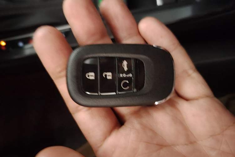 Used Honda Civic 2025 240TURBO CVT SmartFun Pro Vehicle Key