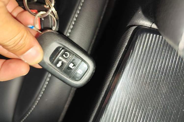 Used Honda Civic 2025 240TURBO CVT SmartFun Pro Vehicle Key