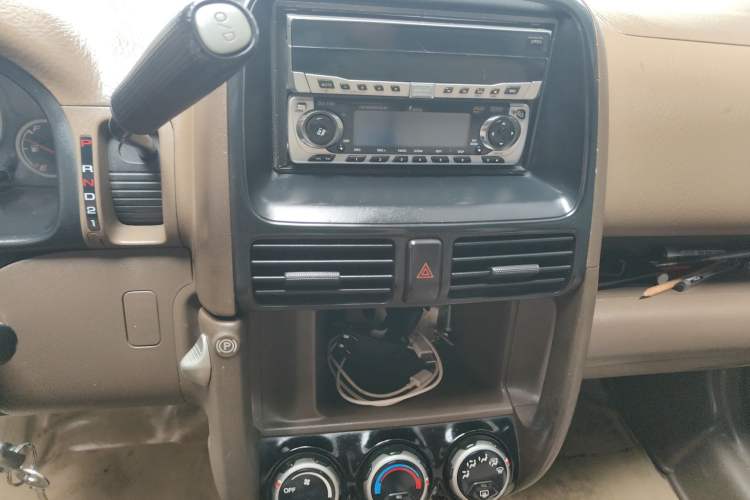 Used Honda CR-V 2004 2.0L Audio And AC Panel