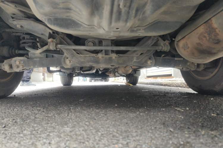 Used Honda CR-V 2004 2.0L Chassis Rear