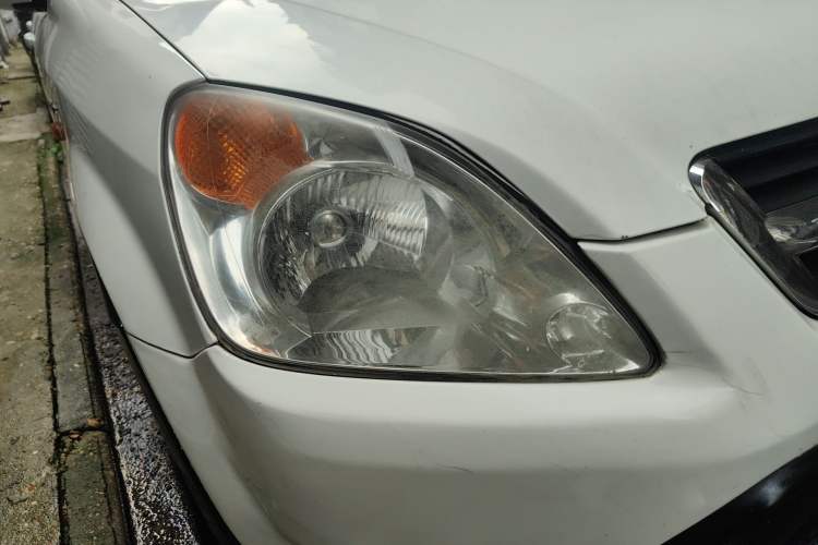 Used Honda CR-V 2004 2.0L Right Front Headlight