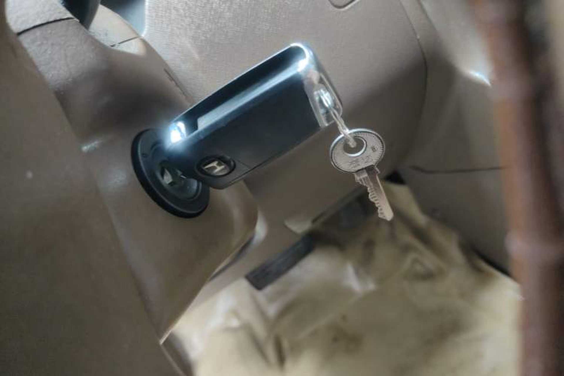 Used Honda CR-V 2004 2.0L Vehicle Key